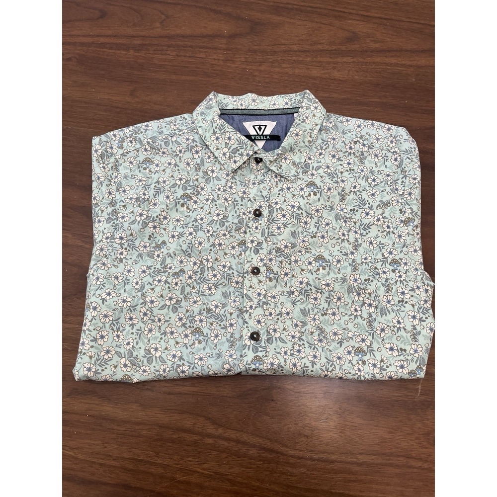 Vissla Men's Medium Floral Short Sleeve Tropical Hawaiian Green